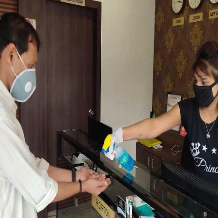 Hotel Swagatam Inn Rajkot Eksteriør bilde